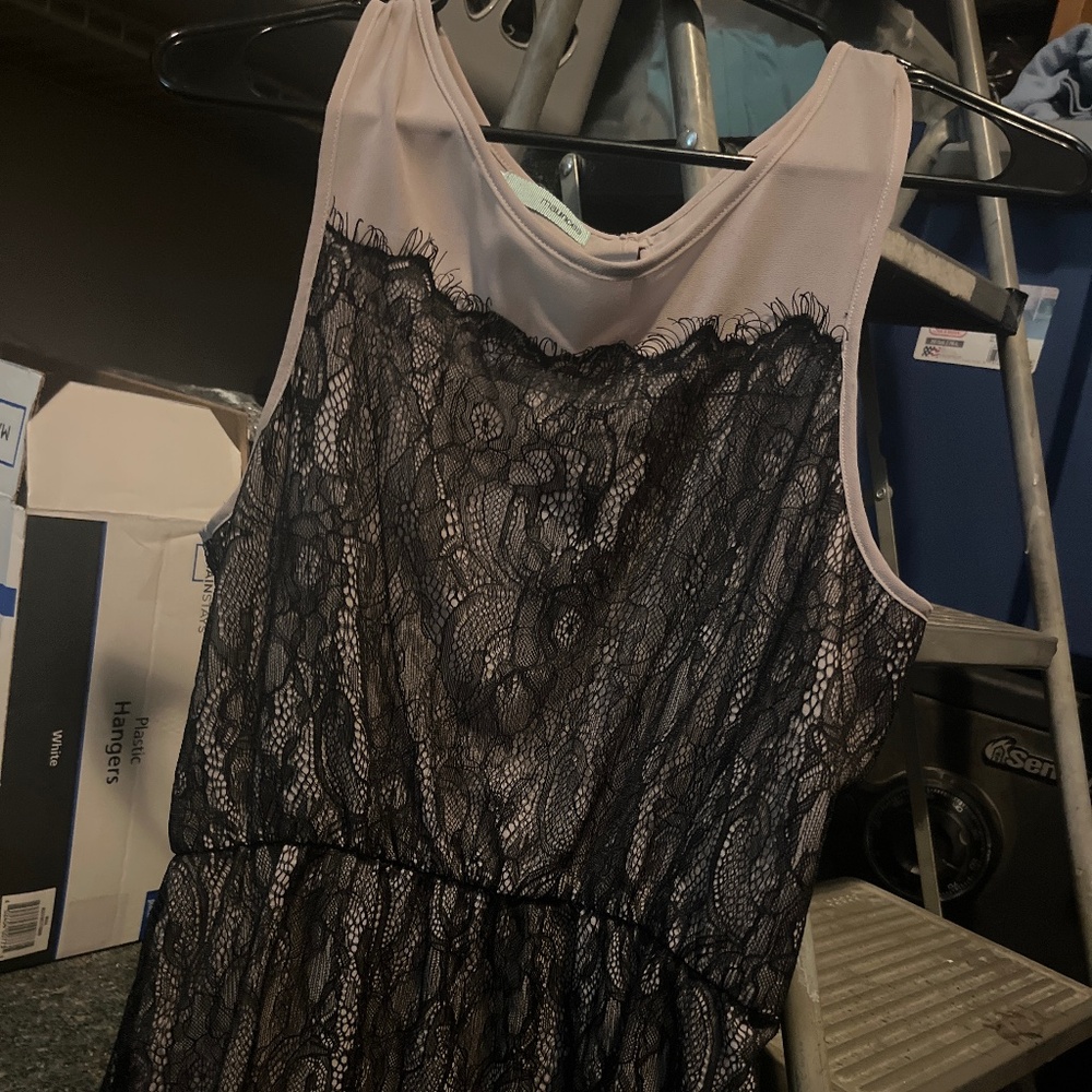 Women’s fashionable tank top
